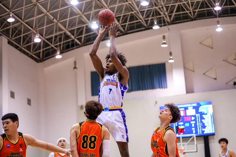 Nha Trang Dolphins chiến thắng Danang Dragons với tỷ số 85-68. (Ảnh: VBA)
