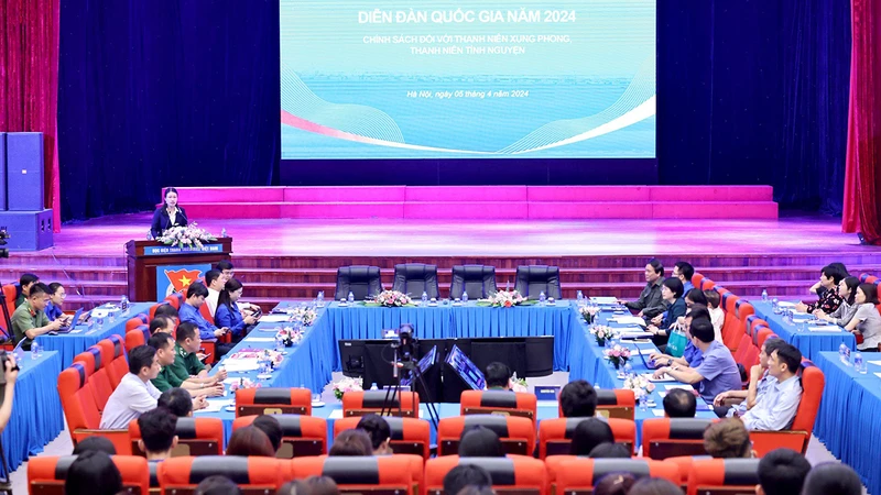 Toàn cảnh Diễn đàn Thanh niên quốc gia năm 2024 do Ủy ban quốc gia về Thanh niên Việt Nam phối hợp Ủy ban Văn hóa, Giáo dục của Quốc hội tổ chức. 