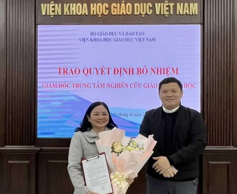 Giám đốc Trung tâm Nghiên cứu giáo dục đại học Trần Thị Phương Nam (bên trái ảnh).