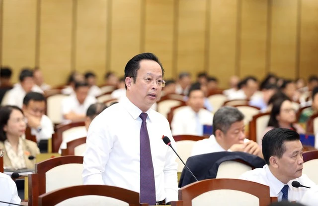 Giám đốc Sở Giáo dục và Đào tạo Hà Nội Trần Thế Cương tại Kỳ họp HĐND thành phố ngày 5/7. (Ảnh: VGP/Minh Anh)