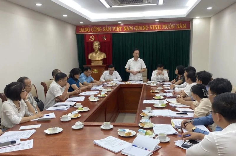 Quang cảnh cuộc họp của Ban tổ chức cuộc thi.
