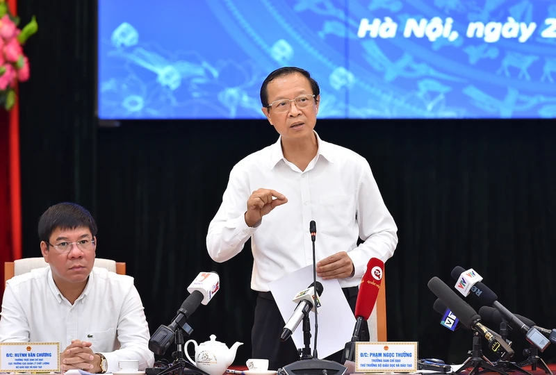 Thứ trưởng Bộ Giáo dục và Đào tạo, Trưởng Ban Chỉ đạo cấp quốc gia thi tốt nghiệp THPT năm 2024 Phạm Ngọc Thưởng