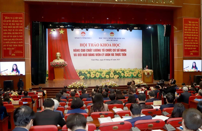 Đông đảo đại biểu từ nhiều cơ quan Trung ương và các địa phương tham dự Hội thảo.