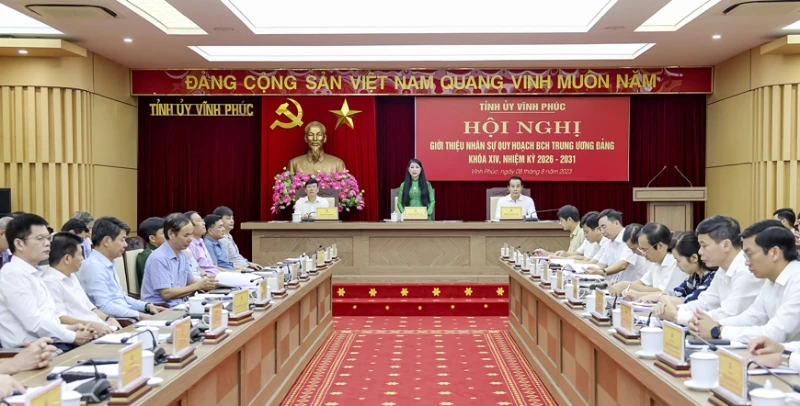 Hội nghị cán bộ chủ chốt tỉnh Vĩnh Phúc.