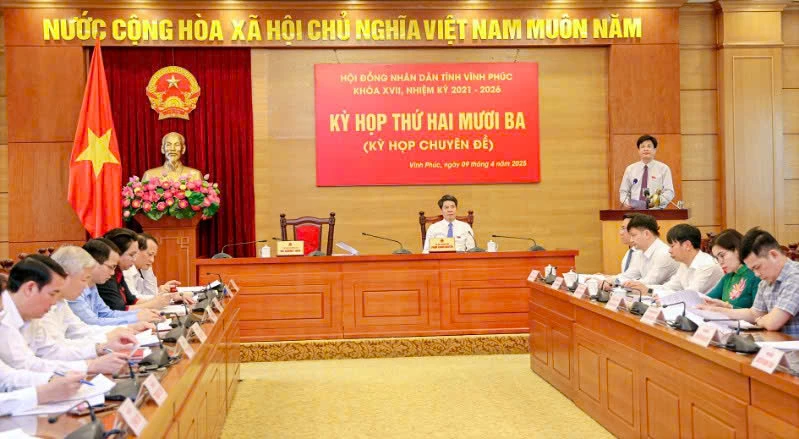 Toàn cảnh kỳ họp Hội đồng nhân dân tỉnh.