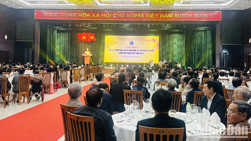Toàn cảnh buổi gặp mặt.