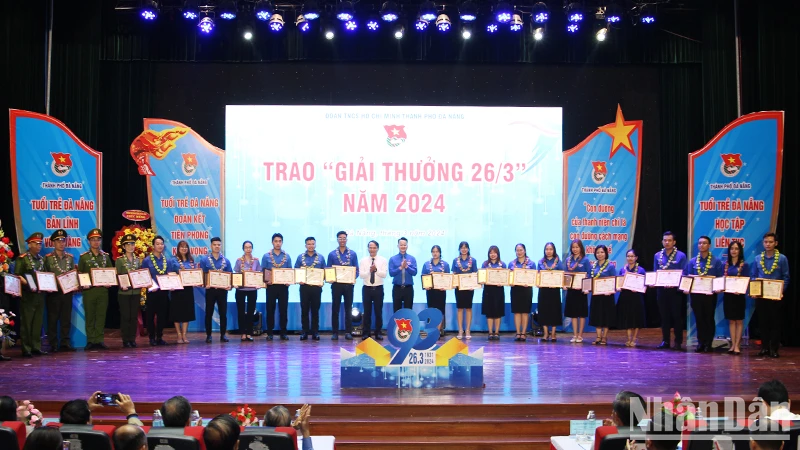 Các cá nhân tiêu biểu được nhận Giải thưởng 26/3