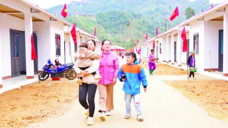 Một góc khu tái định cư cho đồng bào dân tộc H’Mông ở thôn Tà Han, xã Xuân Lạc, huyện Chợ Đồn, tỉnh Bắc Kạn. (Ảnh QUANG NHẤT)