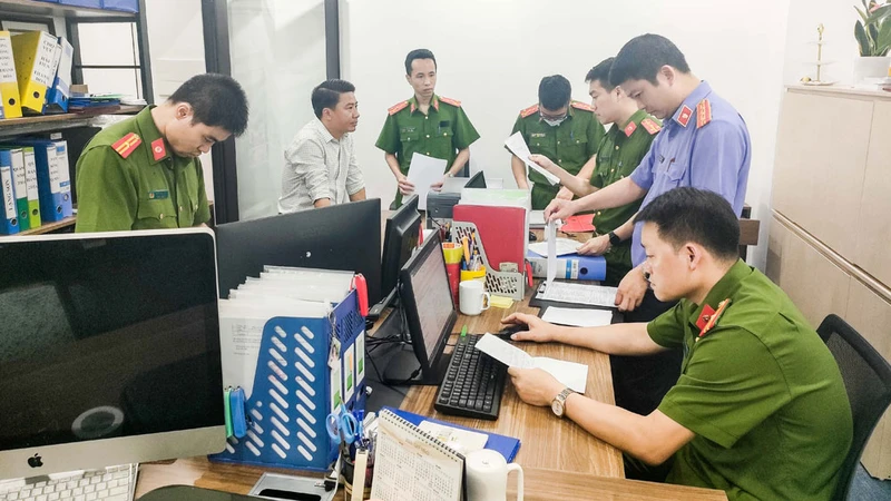 Công an Bắc Giang thực hiện bắt giữ Hắc Hoàng Ngọc.