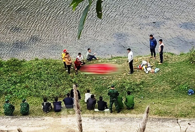 Lực lượng chức năng huyện Bát Xát tìm thấy 1 nạn nhân bị mất tích trên sông Hồng ở Lào Cai. (Ảnh: TL)