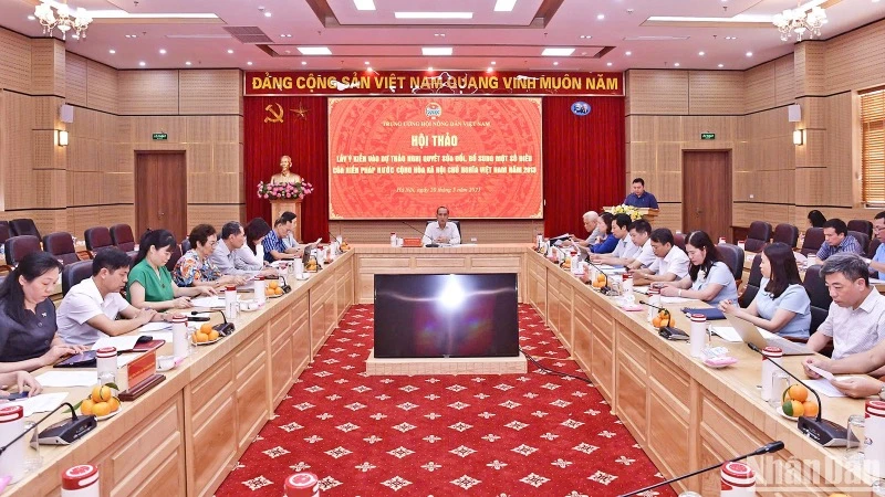 Toàn cảnh hội thảo.