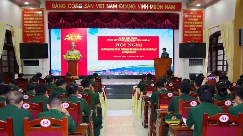 Các đại biểu dự hội nghị.