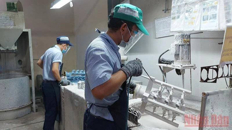 Lao động tại doanh nghiệp trong khu chế xuất Tân Thuận, Thành phố Hồ Chí Minh (Ảnh minh họa: nhandan.vn).