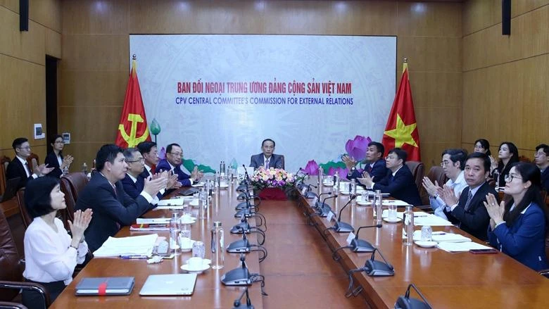 Đoàn đại biểu Đảng ta dự Diễn đàn giữa Đảng Cộng sản Trung Quốc và các chính đảng mác-xít trên thế giới theo hình thức trực tuyến. (Ảnh: dangcongsan.vn)