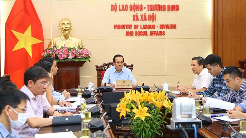 Bộ Lao động-Thương binh và Xã hội họp giao ban trực tuyến đôn đốc thực hiện chính sách hỗ trợ tiền thuê nhà. (Ảnh: Molisa)