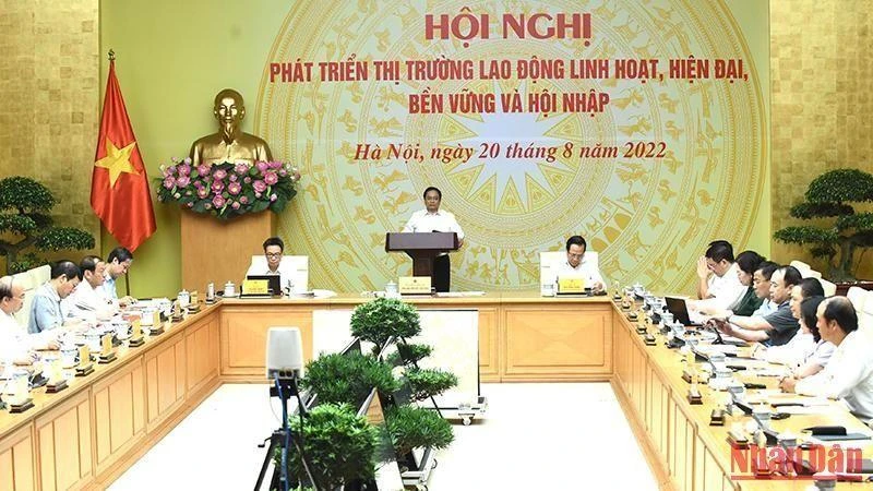 Thủ tướng Phạm Minh Chính chủ trì Hội nghị “Phát triển thị trường lao động linh hoạt, hiện đại, bền vững và hội nhập” ngày 20/8/2022 (Ảnh: Trần Hải).
