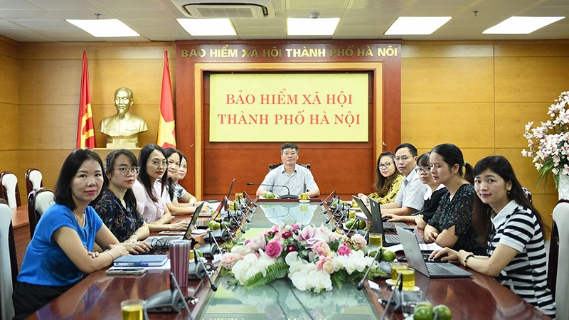 Các đại biểu tham dự giao lưu trực tuyến. (Ảnh: HSS)