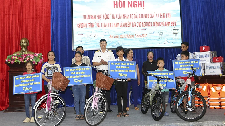 Thi đua “Dân vận khéo”, xây dựng đơn vị “Dân vận tốt”