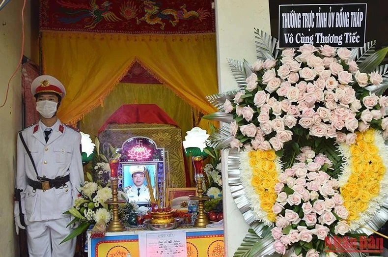 Thiếu tá Hồ Tấn Dương, Phó Đội trưởng Đội Cảnh sát điều tra tội phạm về hình sự, kinh tế và ma túy, Công an huyện Lấp Vò, Đồng Tháp, hy sinh ngày 4/8/2022, được đề nghị đề nghị cấp bằng “Tổ quốc ghi công” lần này. (Ảnh: Hữu Nghĩa)