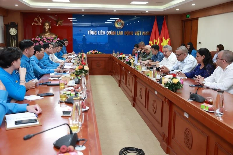 Toàn cảnh hội đàm.