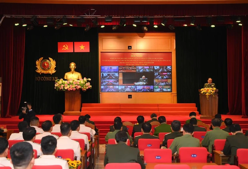 Toàn cảnh hội nghị.