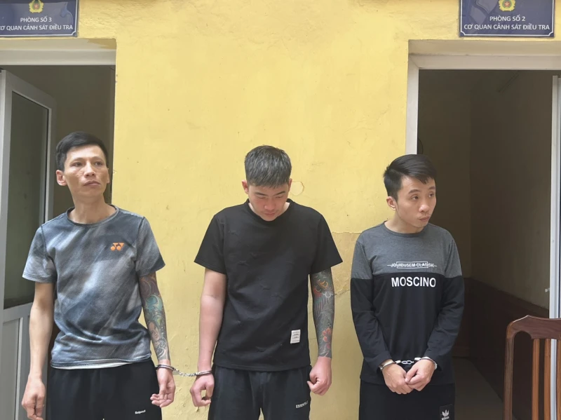 Ba đối tượng trộm cắp tài sản bị tạm giữ hình sự.