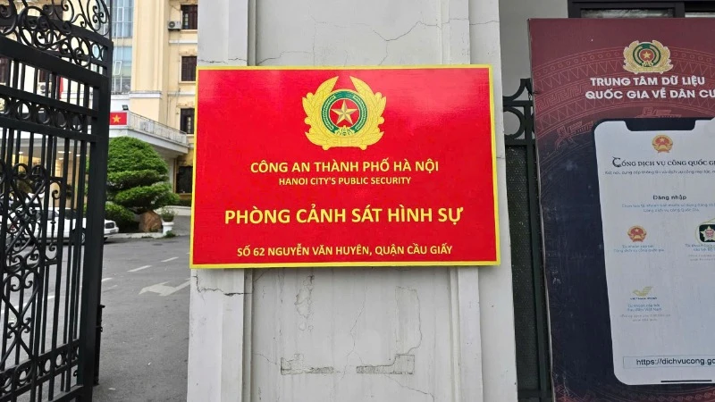 Công an Hà Nội thay đổi các địa điểm giải quyết công việc.