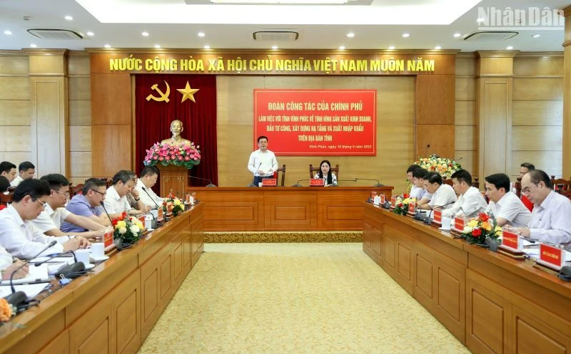 Đoàn công tác của Chính phủ làm việc với lãnh đạo tỉnh Vĩnh Phúc.