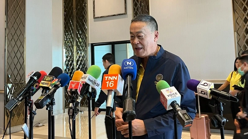 Thủ tướng Thái Lan Srettha Thavisin chỉ đạo hỗ trợ người dân bị ảnh hưởng trong vụ việc xảy ra ngày 22/3. Ảnh: Văn phòng Thủ tướng Thái Lan