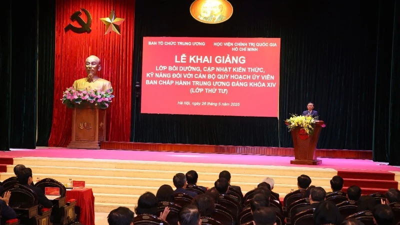 Quang cảnh Lễ khai giảng Lớp bồi dưỡng, cập nhật kiến thức, kỹ năng đối với cán bộ quy hoạch Ủy viên Ban Chấp hành Trung ương Đảng khóa XIV (lớp thứ 4).