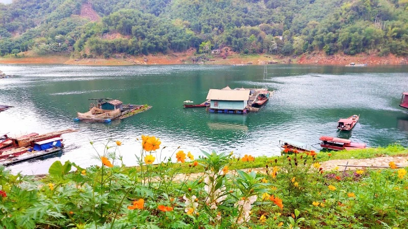 Vẻ đẹp nên thơ của xóm Đá Bia ở huyện Đà Bắc, tỉnh Hòa Bình.
