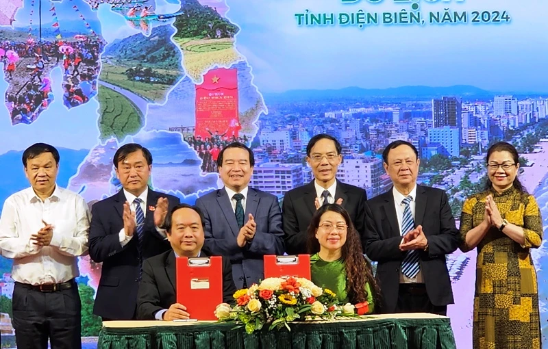 Điện Biên-Thanh Hóa ký kết hợp tác phát triển du lịch.