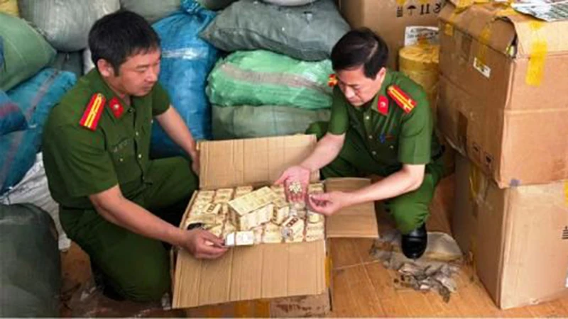 Công an Thanh Hóa vừa triệt phá đường dây sản xuất, buôn bán thuốc tân dược giả.
