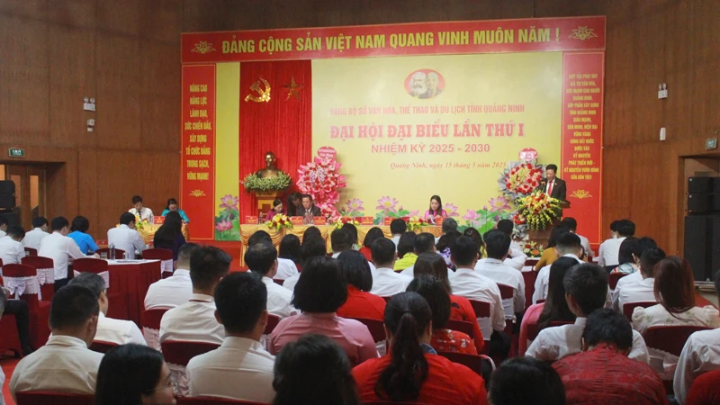 Quang cảnh đại hội.