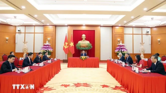 Tối 30/4/2025, tại Trụ sở Trung ương Đảng, Tổng Bí thư Tô Lâm điện đàm với Chủ tịch Hội đồng châu Âu António Costa. (Ảnh: Thống Nhất/TTXVN)