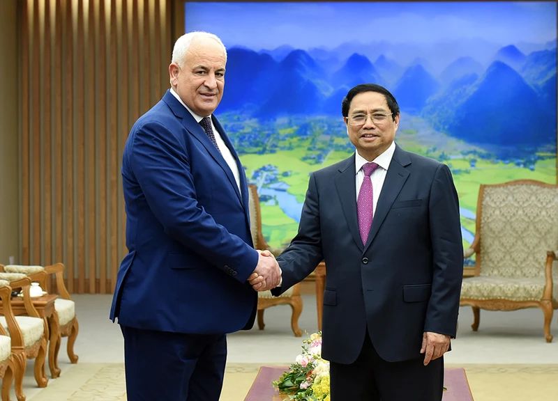 Thủ tướng Phạm Minh Chính tiếp Bộ trưởng Nội vụ Nhà nước Palestine Ziad Hab Al-Reeh. (Ảnh: Trần Hải)