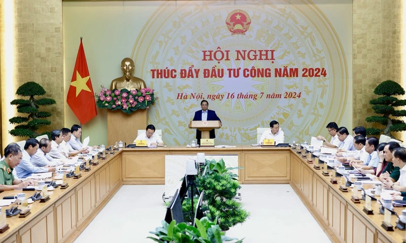 Quang cảnh Hội nghị của Thường trực Chính phủ trực tuyến toàn quốc về thúc đẩy đầu tư công năm 2024. (Ảnh: TRẦN HẢI)