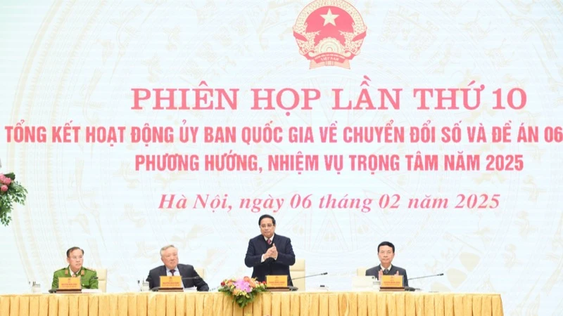 Thủ tướng Phạm Minh Chính chủ trì phiên họp. (Ảnh: TRẦN HẢI)