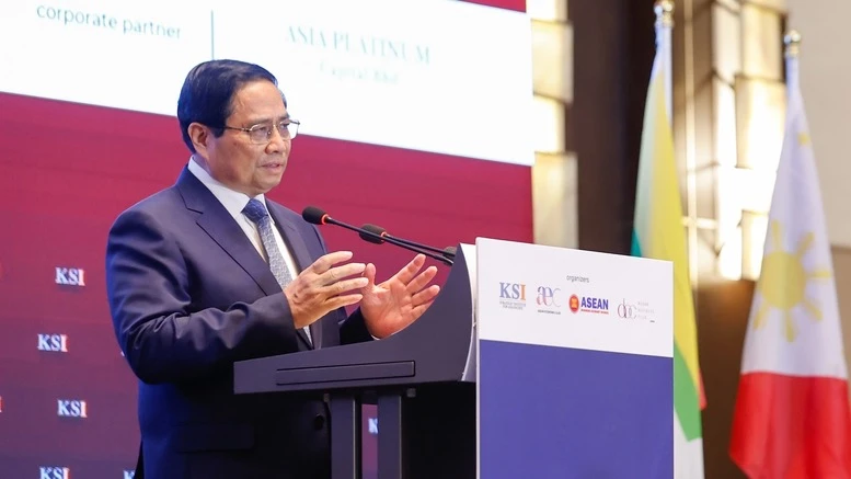 Thủ tướng Phạm Minh Chính phát biểu ý kiến tại Diễn đàn Lãnh đạo và Đối tác ASEAN. (Ảnh: NHẬT BẮC/VGP)