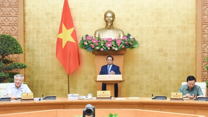 Thủ tướng Phạm Minh Chính chủ trì phiên họp Chính phủ về phân cấp, phân quyền, phân định thẩm quyền. (Ảnh: Trần Hải)