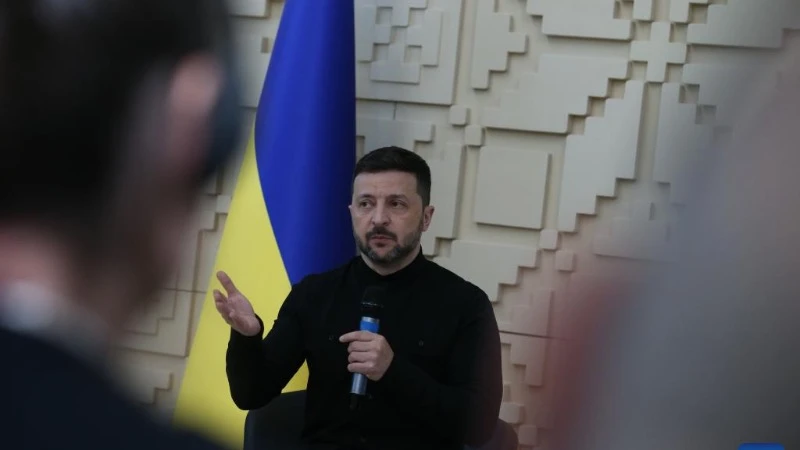 Tổng thống Ukraine Volodymyr Zelensky trong một cuộc họp báo tại sứ quán Ukraine ở Ankara, Thổ Nhĩ Kỳ ngày 15/5/25. (Ảnh: Tân Hoa xã)