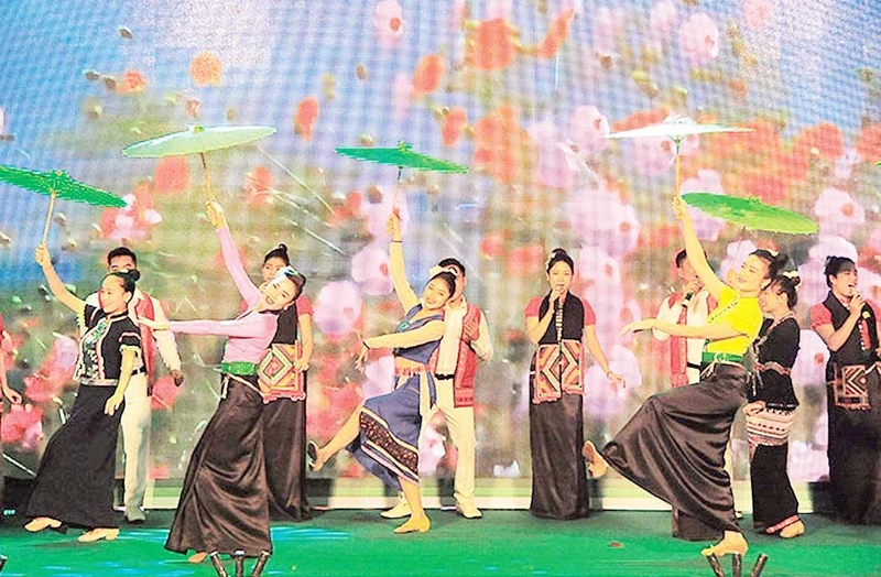 Ảnh NGUYỆT ANH