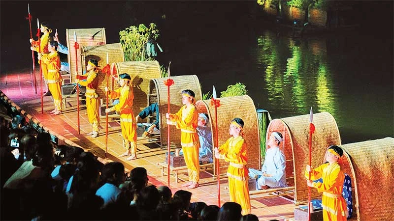Vở diễn "Tinh hoa Bắc Bộ" thể hiện trọn vẹn nét đẹp văn hóa xứ Đoài.