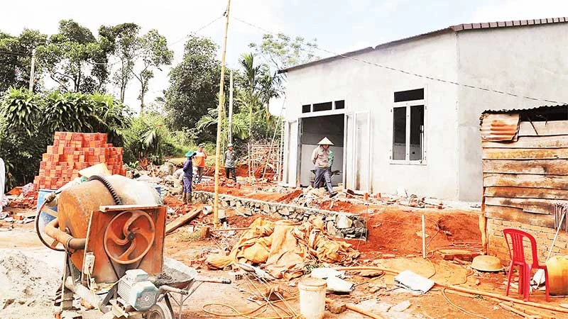 Tỉnh Đắk Nông đang triển khai quyết liệt, đồng bộ các giải pháp, phấn đấu hoàn thành xóa nhà tạm, nhà dột nát trong tháng 6 năm nay.
