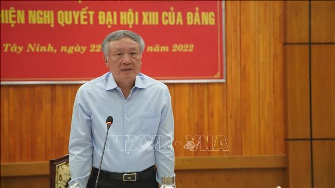 Đồng chí Nguyễn Hòa Bình, Ủy viên Bộ Chính trị, Bí thư Trung ương Đảng, Chánh án Tòa án nhân dân tối cao phát biểu tại buổi làm việc. (Ảnh: TTXVN)