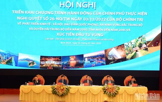 Thủ tướng Phạm Minh Chính chủ trì Hội nghị triển khai Chương trình hành động của Chính phủ thực hiện Nghị quyết số 26-NQ/TW ngày 3/11/2022 của Bộ Chính trị về phát triển kinh tế-xã hội, bảo đảm quốc phòng, an ninh vùng Bắc Trung Bộ và duyên hải Trung Bộ đến năm 2030, tầm nhìn đến năm 2045 và Xúc tiến đầu tư Vùng. 