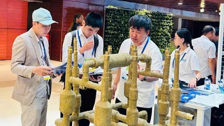 Công nghệ MET xử lý nước hoàn toàn bằng cơ học thủy lực, không dùng điện, không dùng hóa chất, không lõi lọc, không vật liệu hấp phụ.