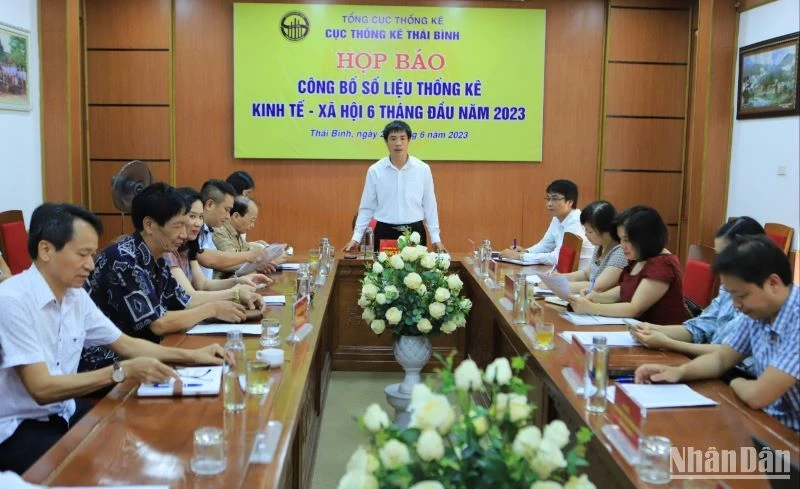 Quang cảnh buổi Họp báo.