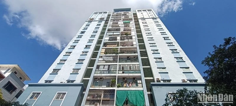 Tòa chung cư Damsan trên đường Trần Hưng Đạo (thành phố Thái Bình) thuộc diện kiểm tra về công tác phòng cháy, chữa cháy. (Ảnh: Mai Tú)