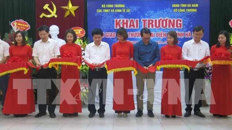 Khai trương Sàn thương mại điện tử tại Hà Nam.